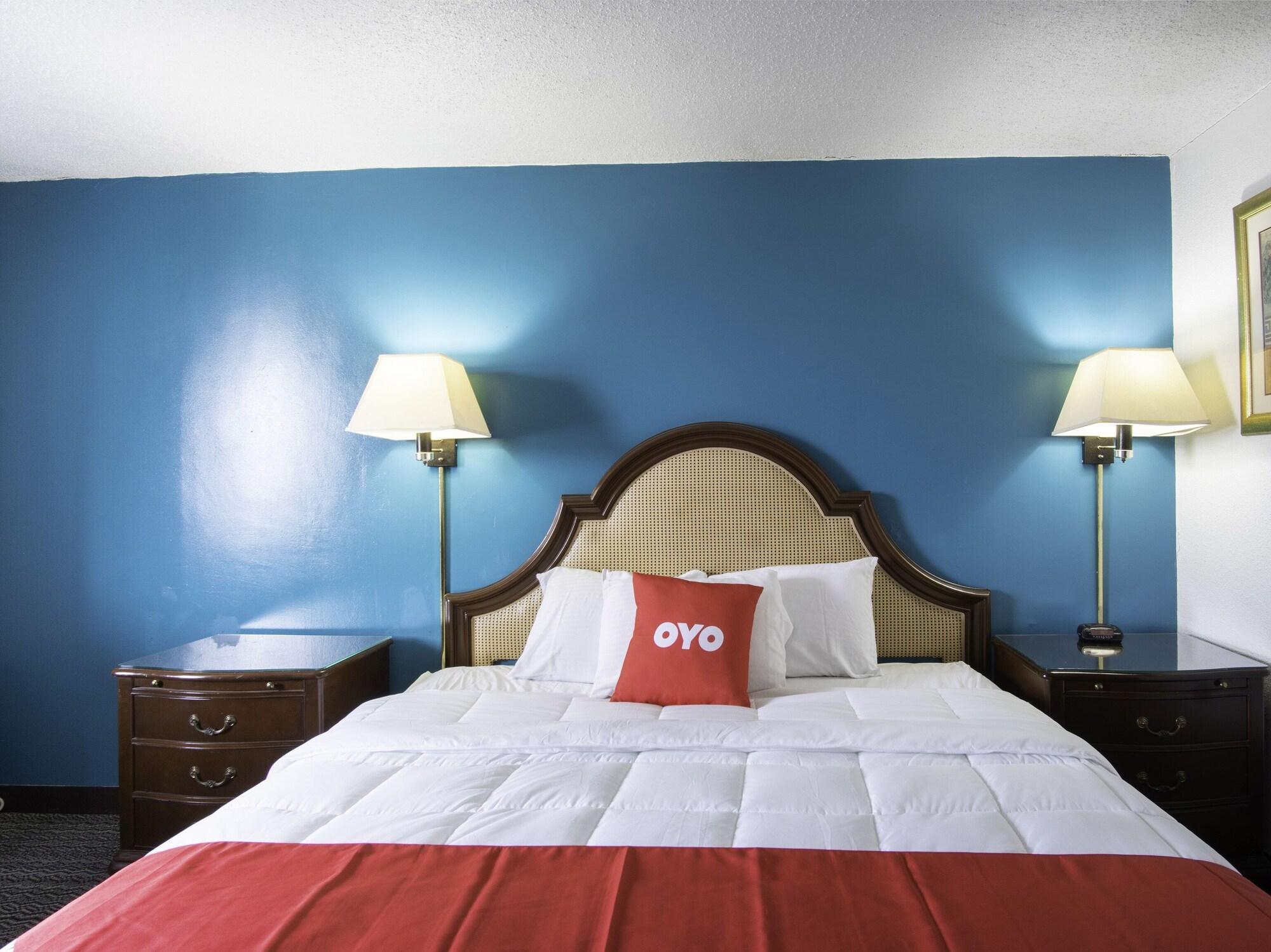 Oyo Hotel Hutchinson West 4Th Ave エクステリア 写真