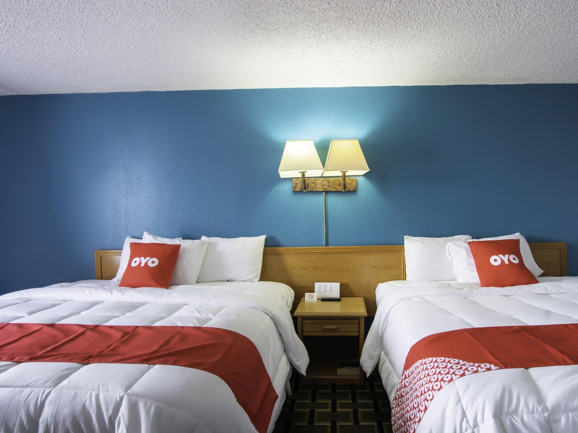 Oyo Hotel Hutchinson West 4Th Ave エクステリア 写真