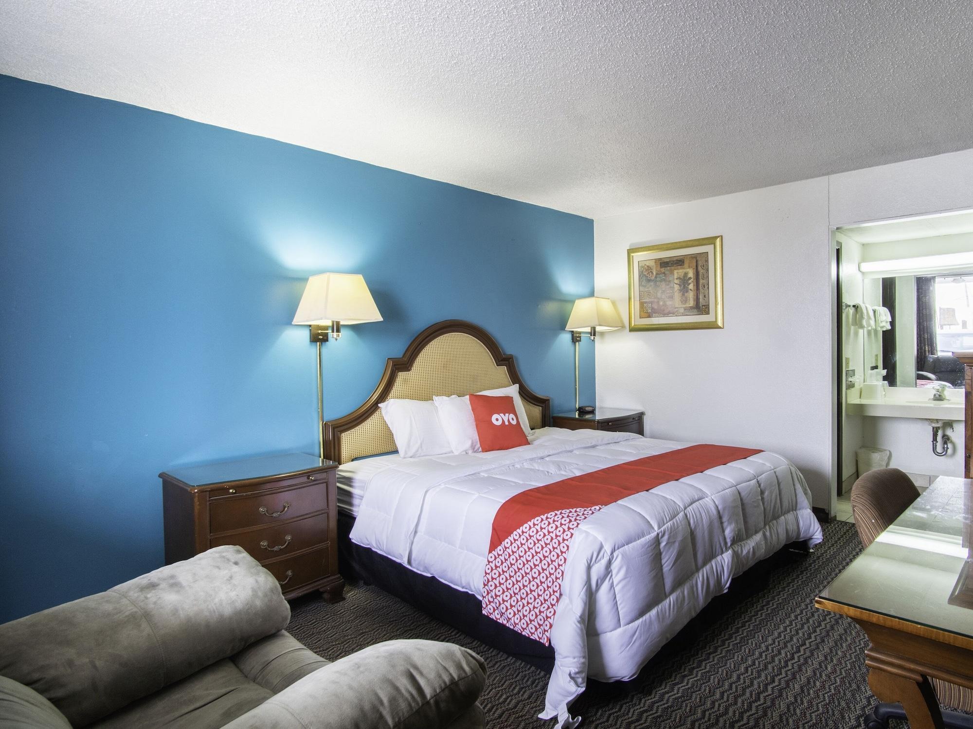 Oyo Hotel Hutchinson West 4Th Ave エクステリア 写真