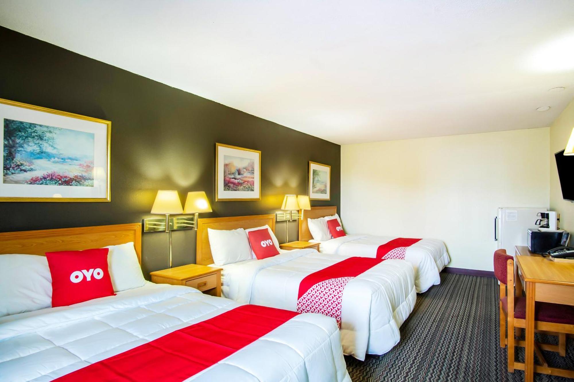 Oyo Hotel Hutchinson West 4Th Ave エクステリア 写真