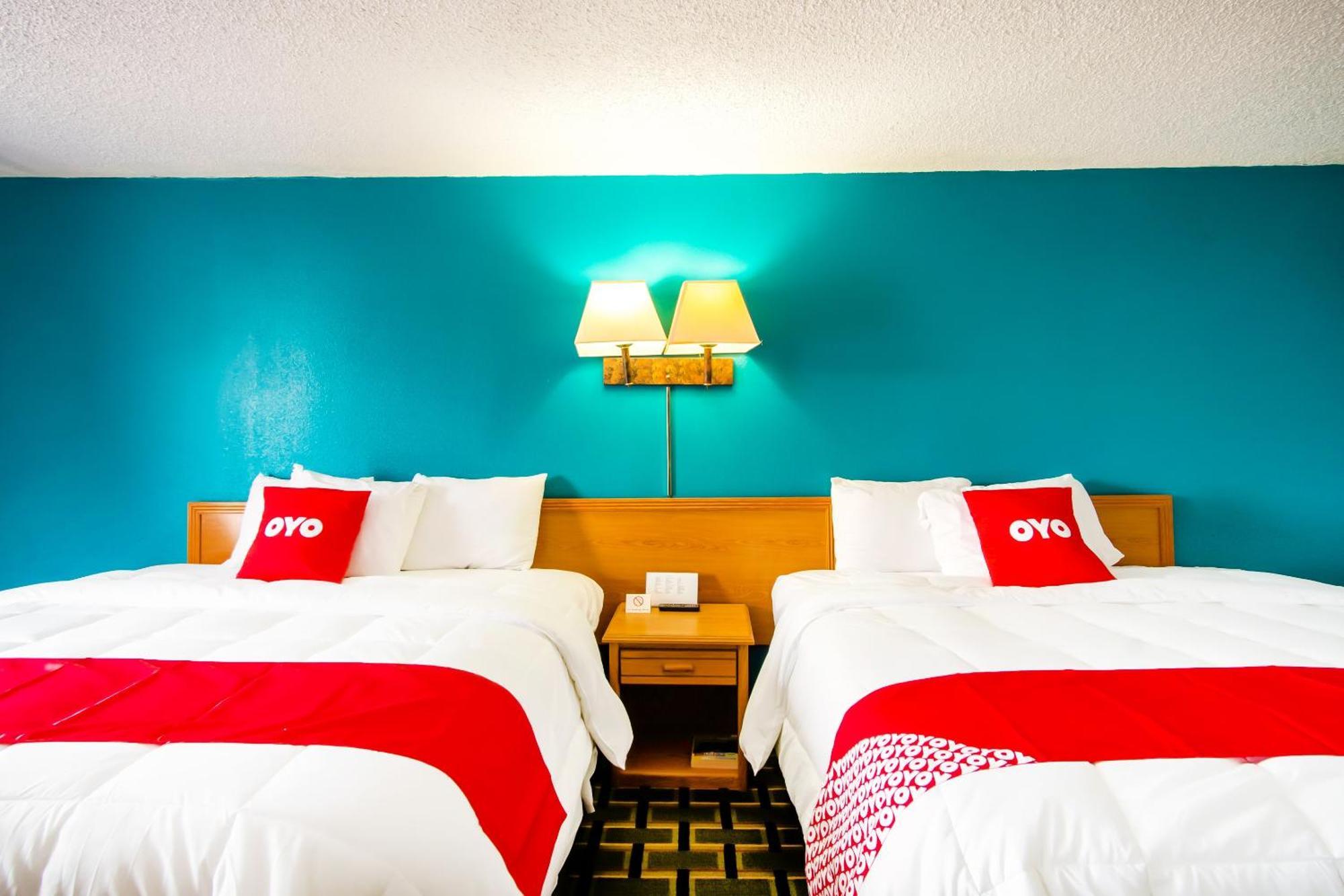 Oyo Hotel Hutchinson West 4Th Ave エクステリア 写真