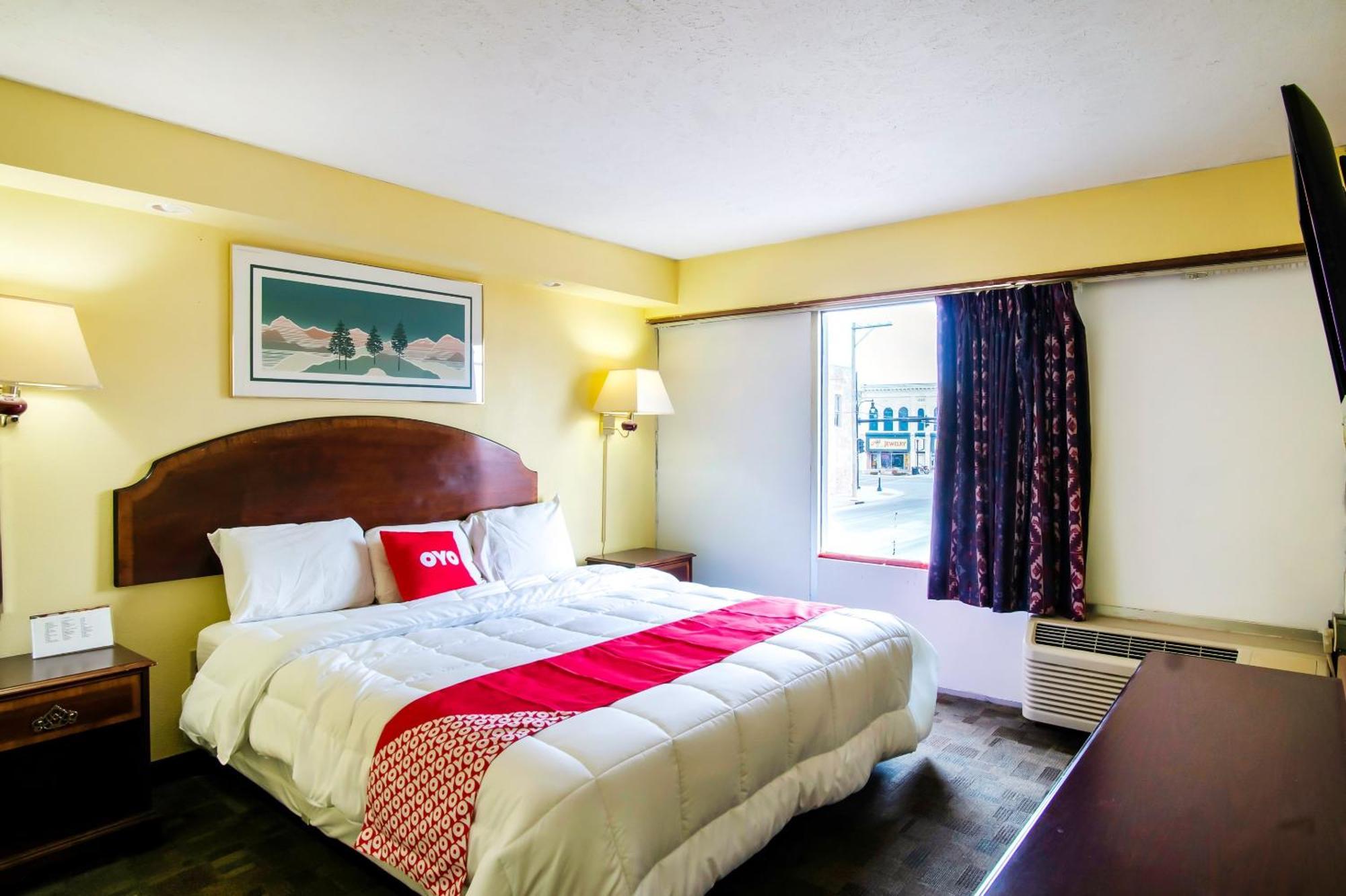 Oyo Hotel Hutchinson West 4Th Ave エクステリア 写真